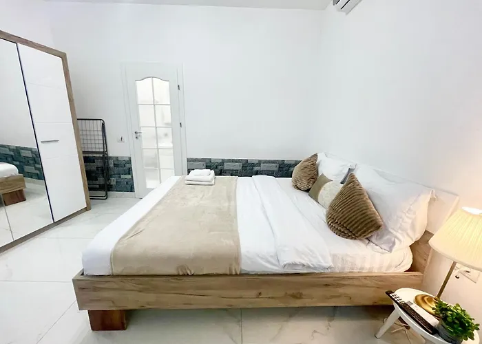 Apartment Bliss 2